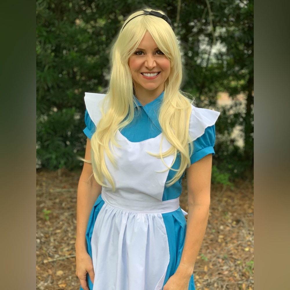 Alice in wonderland Alice costume